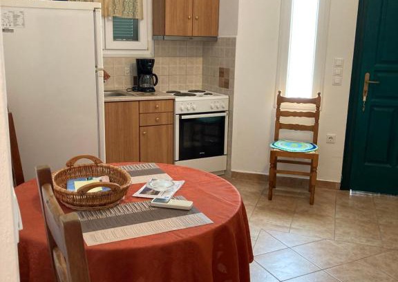 Andros Apartment | AGKYRA Rooms (Faith)