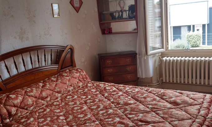 Romilly-sur-Seine House | Agréable Maison Rustique à 10mn de la Gare de Romilly et 5mn du Centre Ville