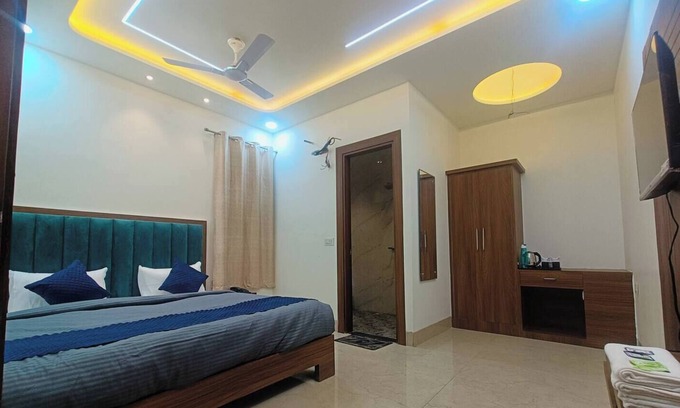 Agra Bed & Breakfast | Agra Bliss comfy stay near taj
