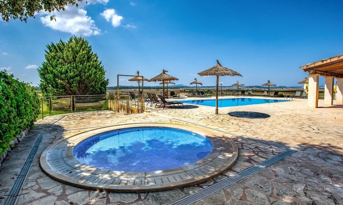 Vilafranca de Bonany Cabin | Agritourism SA Franquesa Vella