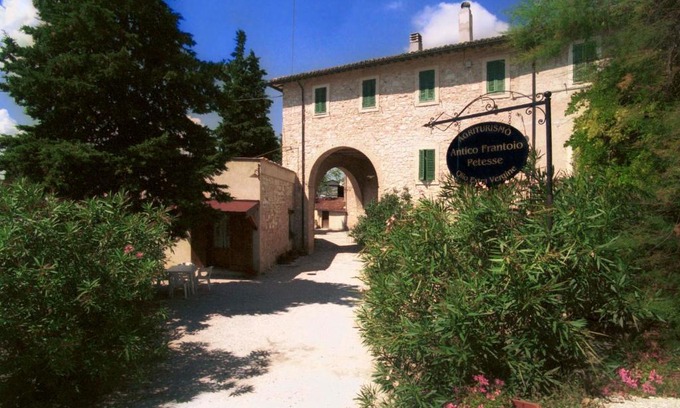 Foligno House | Agriturismo "Antico Frantoio"
