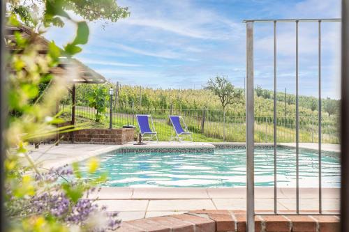 Farigliano House | Agriturismo Cantine Bevione - Family Apartments
