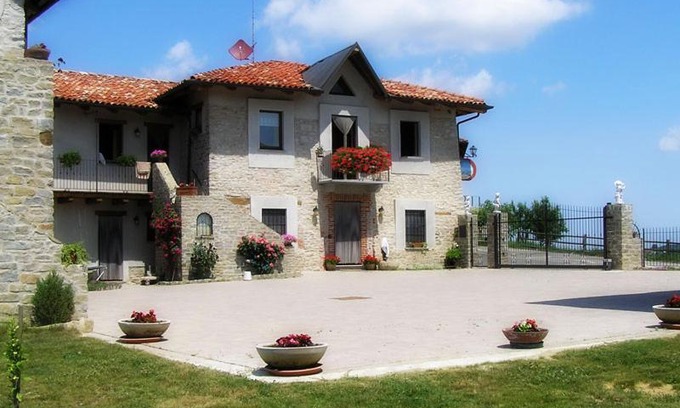 Bossolasco House | Agriturismo La Cascina