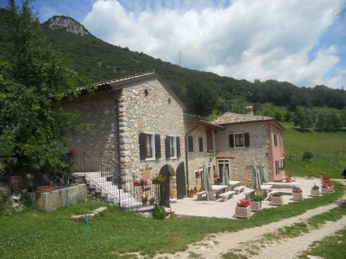 Caprino Veronese House | Agriturismo Lusani