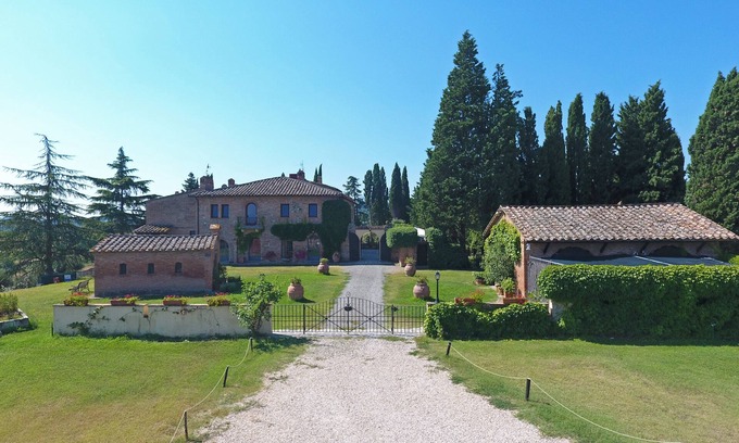 Chiusi Apartment | Agriturismo Macciangrosso, Apartment Vali
