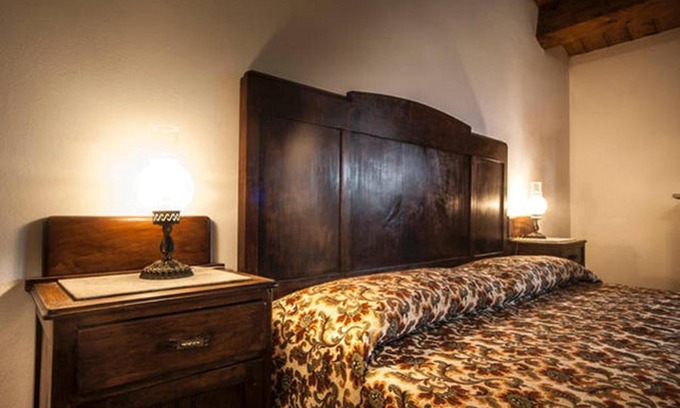 Santa Sofia dʼEpiro House | Agriturismo Miracco Atanasio Franco "Il Maniero"