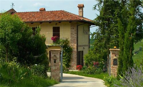 Barbaresco House | Agriturismo Tre Stelle