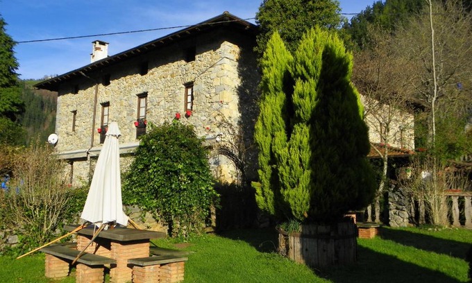 Errezil House | Agroturismo Izarre