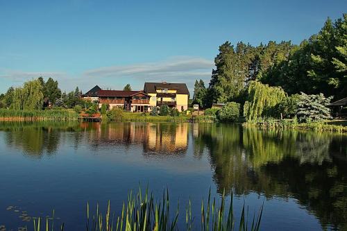 Purda House | AGROTURYSTYKA NAD STAWEM