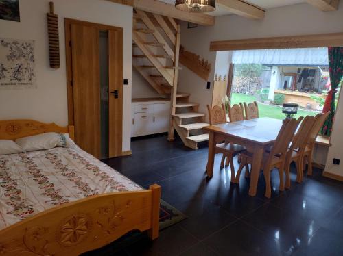 Bieliny House | Agroturystyka "u kuremzy"