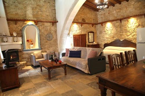 Lofou Hotel | Agrovino Lofou