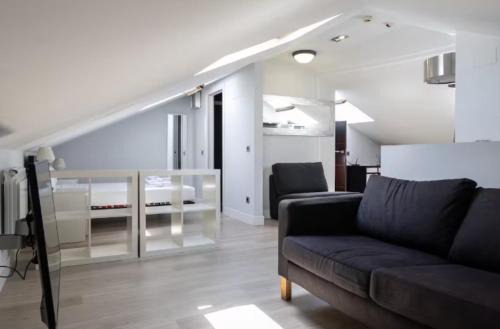 Guindalera Apartment | AH- Descubre Madrid desde un ático con estilo acogedor