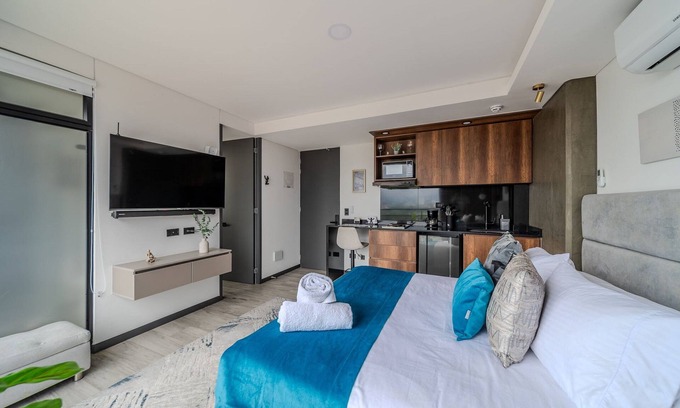 Pereira House | |Ahead| Minimalist Loft near the airport + AC