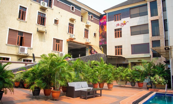 Ikorodu Hotel | Ai-Royal Hotel & Suites