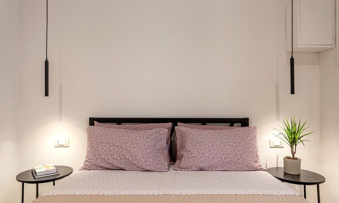 Monreale Apartment | Ai Vicoli Ciambra's Alley - Suite Margherita by Wonderful Italy