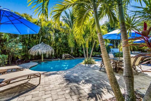 Holmes Beach House | Ainsley Beach House