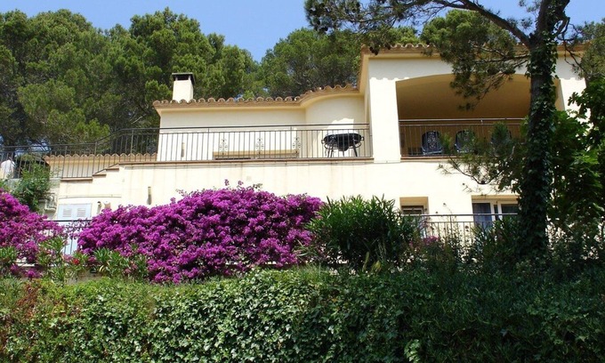 Sa Riera Villa | Air conditioned 4 Bedroom, 4 Bathroom villa. Walkable to the Beach