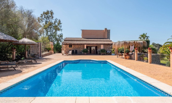 Arta Villa | Air-Conditioned Country House with Pool, Wi-Fi, Garden and Terraces; Parking Available