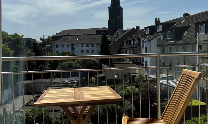 Bottrop Apartment | Airconditioned apartment in central Ruhrarea location with free parking