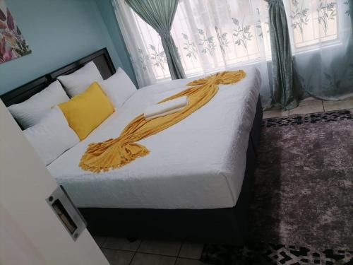 Kempton Park House | Airport Afriquintus Guest House