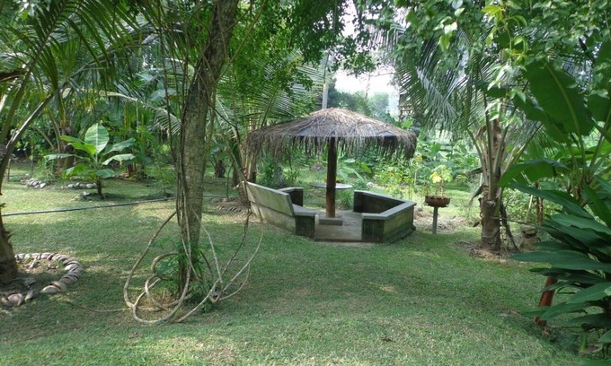 Andiambalama Hotel | Airport Green Villa