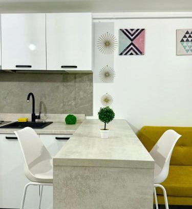 Iasi Apartment | Airport Lounge - Free Parking