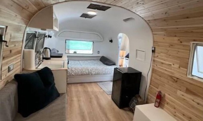 Riverhead House | Airstream Art Studio Sculpture/Nature Preserve