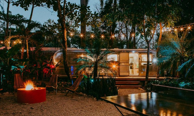 Playa Guiones Hotel | Airstream by the Sea