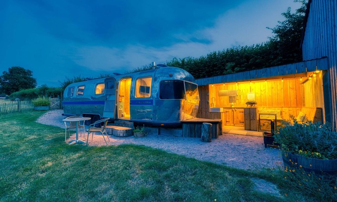 Kenn Cabin | Airstream, Devon Hideaways - a shepherds hut that sleeps 2 guests in 1 bedroom