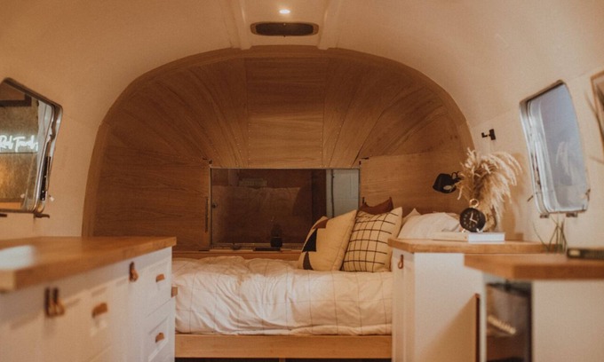 Lindsay House | Airstream in a Warehouse!!