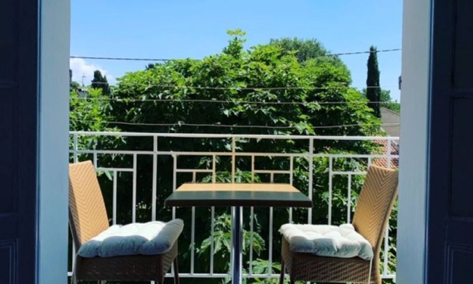 Couronne Urbaine Apartment | AIX en Provence downtown T2 Cozy 45 m2 with balcony