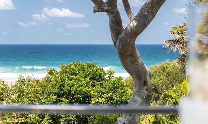 Blueys Beach House | Aiyana. coastal indulgence at Blueys Beach!