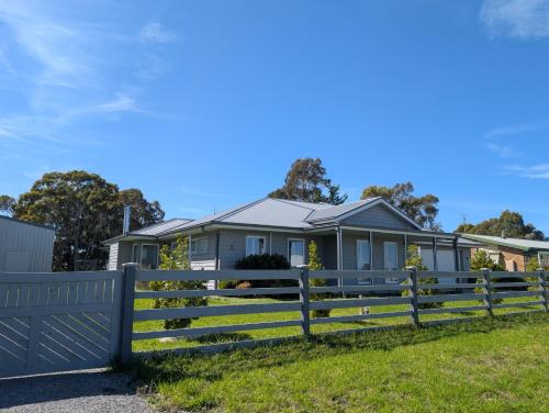 Metung House | Aiyana's Coastal Retreat