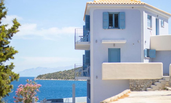 Aetos House | Akasha Suite IV