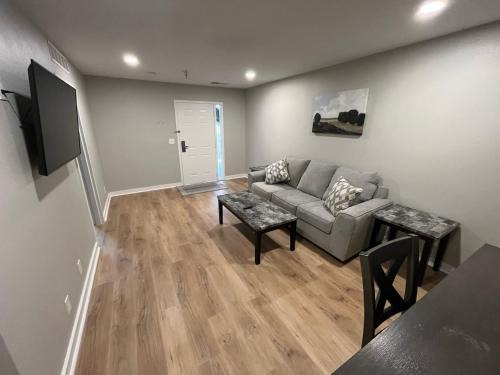 South Central Omaha Apartment | Aksarben Area-Near I80 & UNO