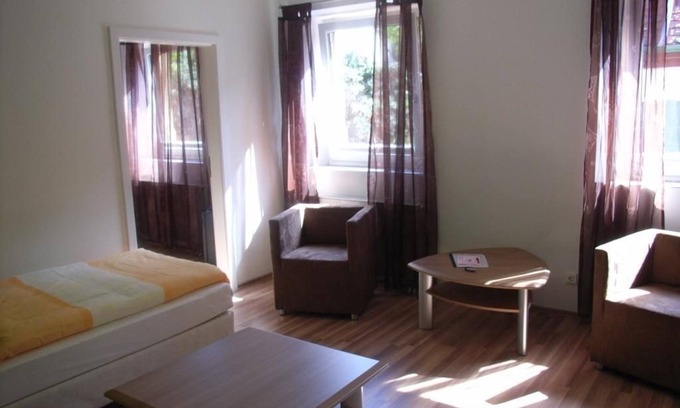 Wachenheim an der Weinstrasse Bed & Breakfast | Altstadt-residenz - Zimmer1