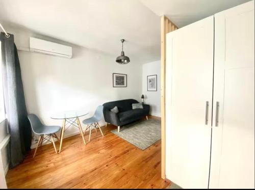 Santo Estevao Apartment | Al- Hamma Suites II - 2nd floor