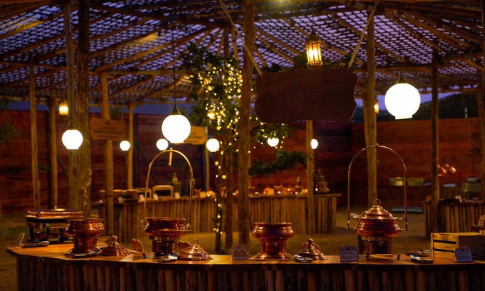 Dubai Other | Al Khayma Camp "Elite Glamping & Dining in Experience"