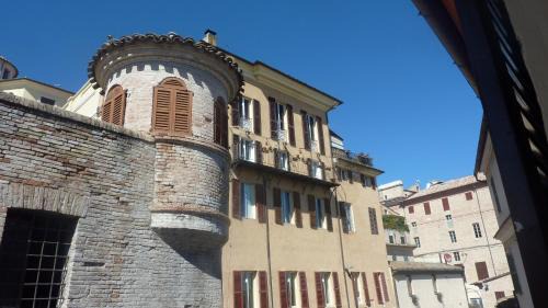 Jesi Bed & Breakfast | Al Pergolesi B&B