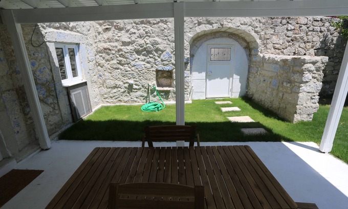 Alacati House | Alaçatı - Historical Greek Stone House
