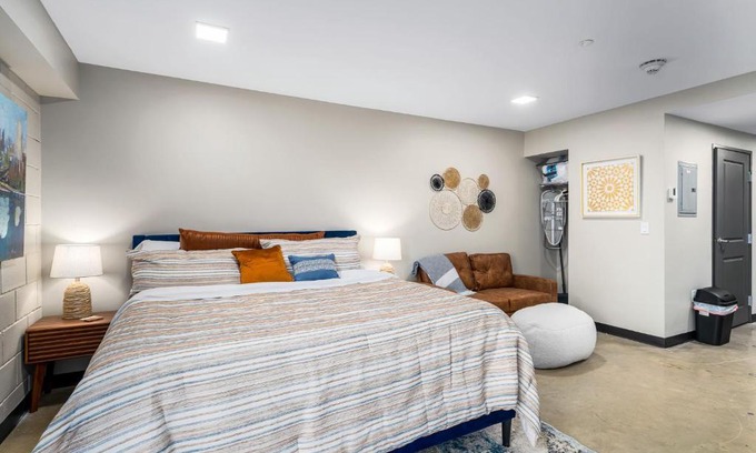 Five Points South Apartment | Alabama on 10th 218