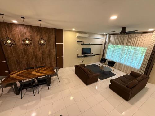 Kuching House | Alamanda Homestay Kuching by Mimpi B&B