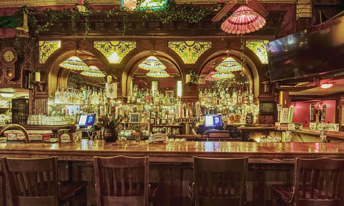 Downtown Juneau Hotel | Alaskan Hotel and Bar