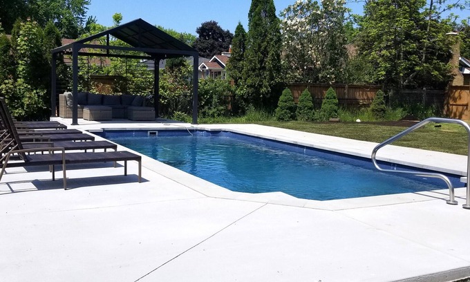 Niagara-on-the-Lake House | Alba Cottage with Brand New Pool
