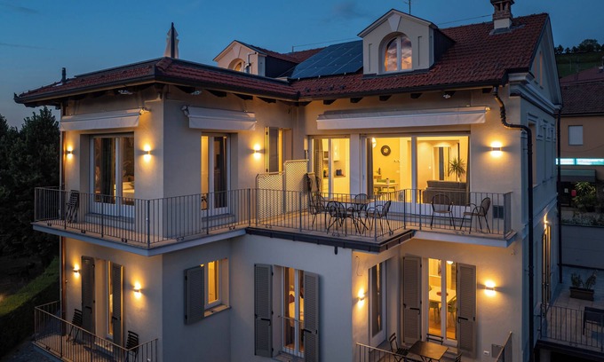 Alba Apartment | Alba Palace Luxury Apartments - Red