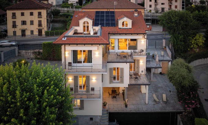 Alba Apartment | Alba Palace Luxury Apartments - Yellow