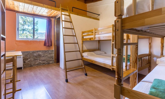 Salas de Pallars Apartment | Alberg La Solana - 31 - Quadruple Room (4 - 6 Guests)