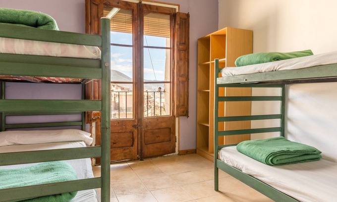 Salas de Pallars Apartment | Alberg La Solana - 24 - Quadruple Room (3 - 4 Guests)