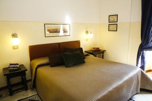 Historic Center Hotel | Albergo Garisenda con terrazza panoramica sulle Due Torri