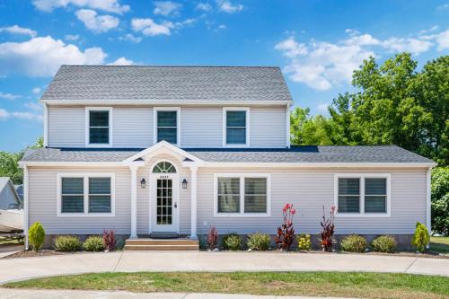 Chincoteague House | Albion